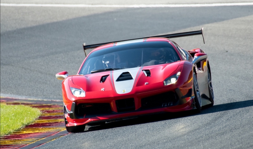 Des baptêmes de piste en Ferrari 488 Challenge !