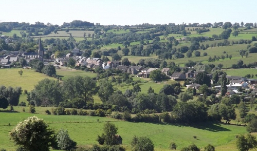 Le village de Charneux vu depuis la croix