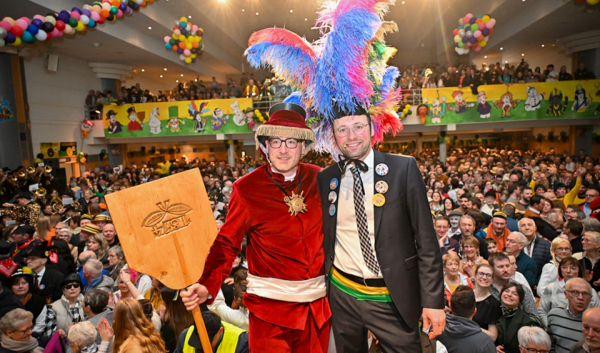 Salle de la Fraternité lors de l'intronisation du Trouv'lè le samedi Salle de la Fraternité lors de l'intronisation du Trouv'lè le samedi