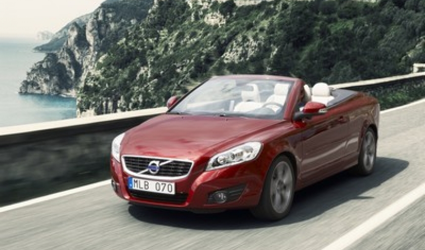 Volvo C70.