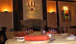 Une table du restaurant Acacia