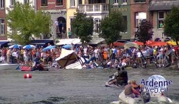 Regate de baignoires de Dinant en video