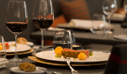 L’automne dans les Cantons de l’Est est synonyme pour des plats de gibier uniques.  ©Bütgenbacher Hof